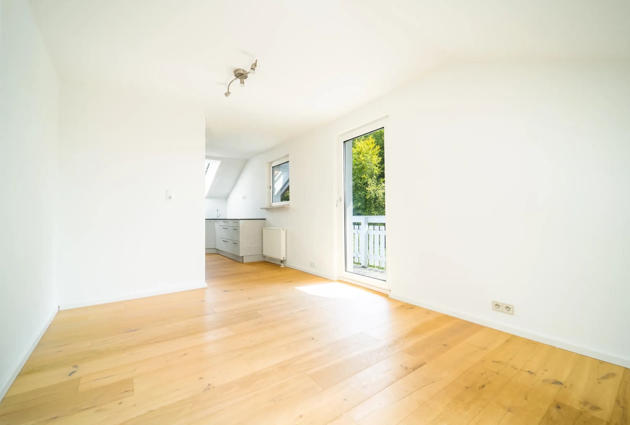 Remax 10.08.2023